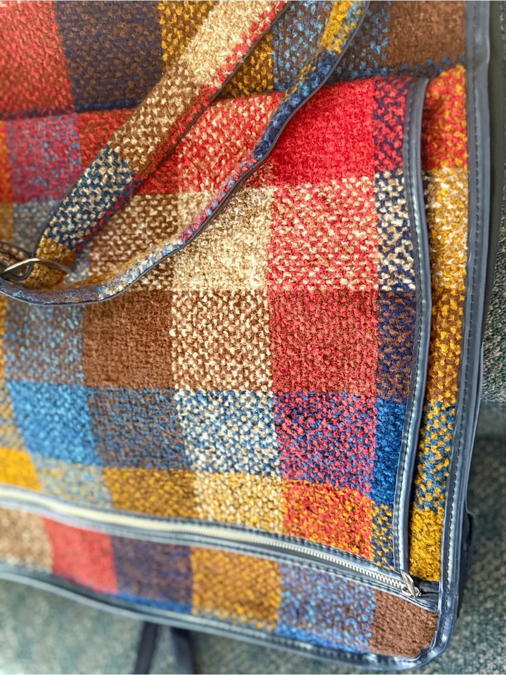 Skyway Luggage Plaid Rainbow Retro Tweed Garment Bag